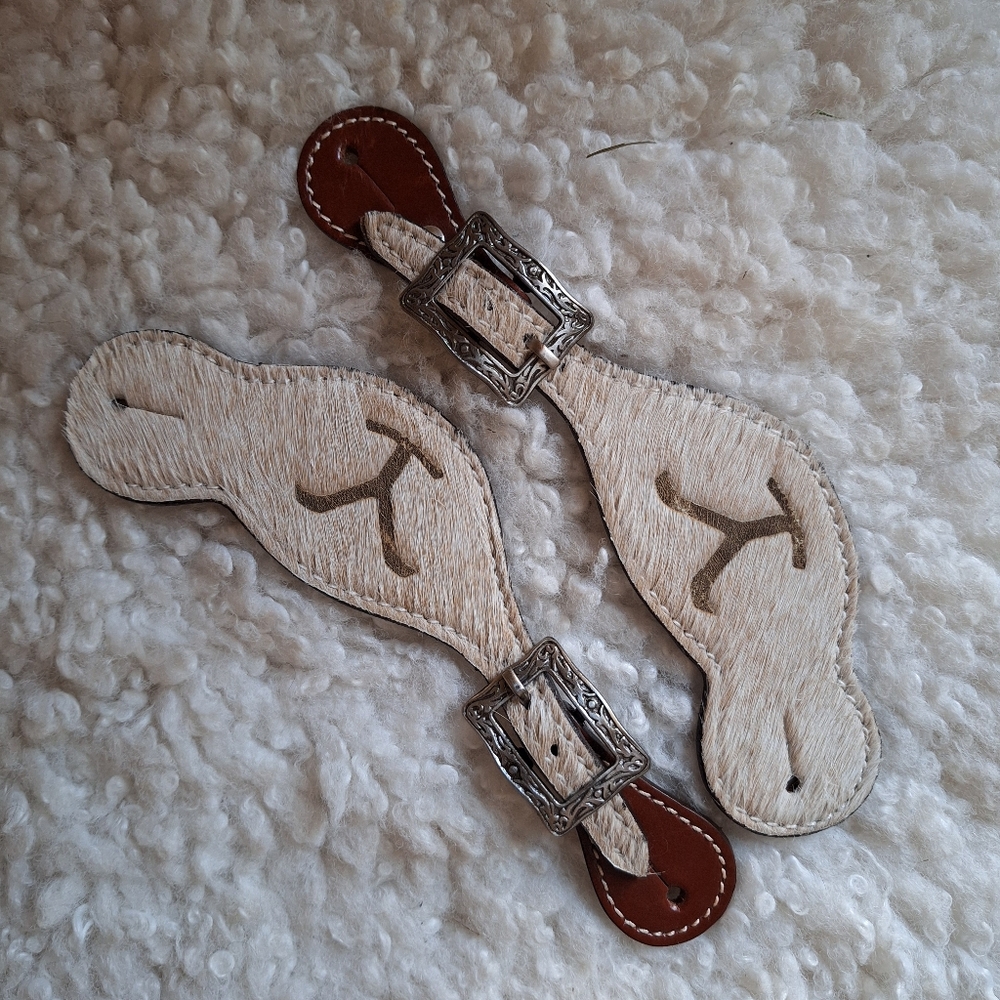 Spur straps